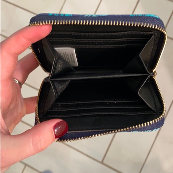 Charlie Paige Pineapple Wallet - Picture 4 of 4